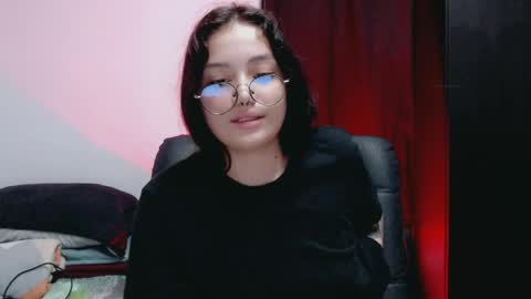 Snapshot of dani_jocelyn chatting on 02/19/25, 06:54 dani y jocelyn online show from 02/19/25, 06:54