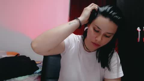 Snapshot of dani_jocelyn chatting on 02/24/25, 09:31 dani y jocelyn online show from 02/24/25, 09:31