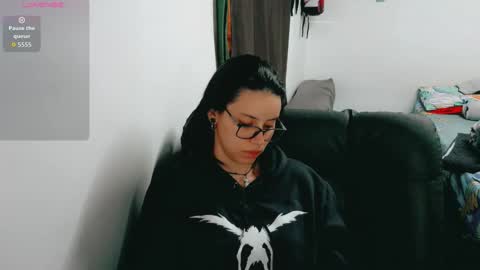 Snapshot of dani_jocelyn chatting on 10/17/25, 08:22 dani y jocelyn online show from 10/17/25, 08:22