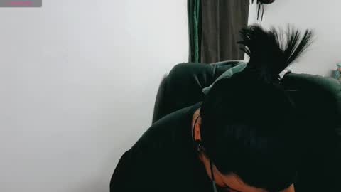 Snapshot of dani_jocelyn chatting on 10/18/25, 08:42 dani y jocelyn online show from 10/18/25, 08:42