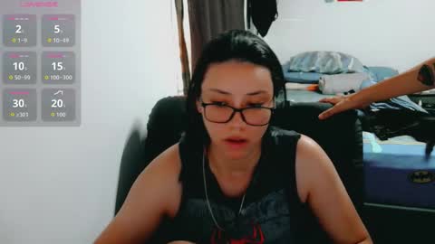 Snapshot of dani_jocelyn chatting on 12/13/25, 07:53 dani y jocelyn online show from 12/13/25, 07:53