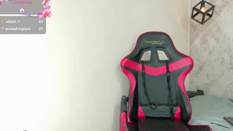 Snapshot of dani_lue chatting on 03/07/26, 01:41 dani_lue online show from 03/07/26, 01:41