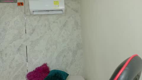 dani_lue online show from 05/17/26, 12:23