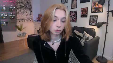 Snapshot of dani_mur chatting on 01/18/26, 08:23 Daniel online show from 01/18/26, 08:23