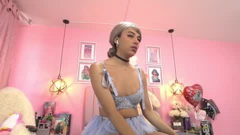   online show from 01/20/25, 04:12