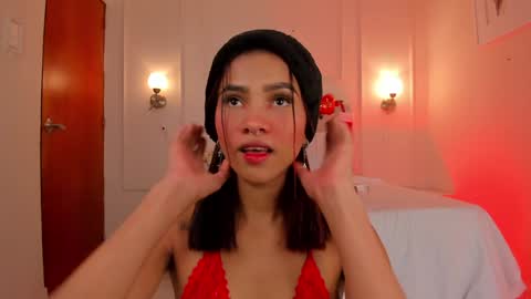 Snapshot of dani_skinny_ chatting on 12/24/24, 11:38 Hi I am Dani online show from 12/24/24, 11:38