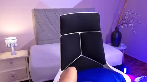 dania22_ online show from 04/23/26, 02:41