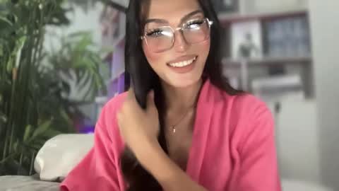 Snapshot of danica_walton chatting on 01/09/25, 03:55 danica_walton online show from 01/09/25, 03:55