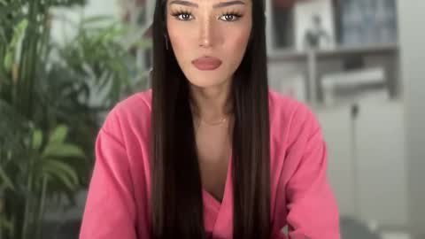 Snapshot of danica_walton chatting on 01/12/25, 04:40 danica_walton online show from 01/12/25, 04:40