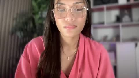 Snapshot of danica_walton chatting on 02/23/25, 08:22 danica_walton online show from 02/23/25, 08:22