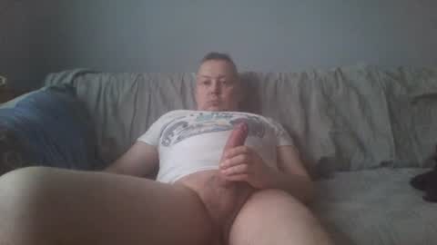 Snapshot of daniel0028 chatting on 03/11/25, 01:01 dan online show from 03/11/25, 01:01