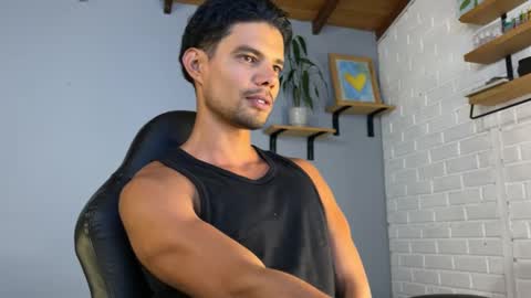 Snapshot of daniel0910s chatting on 02/02/25, 11:11 Daniel online show from 02/02/25, 11:11