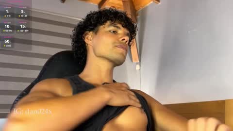 Snapshot of daniel0910s chatting on 11/27/25, 07:16 Daniel online show from 11/27/25, 07:16