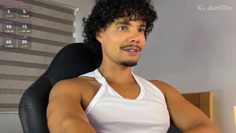 Snapshot of daniel0910s chatting on 01/07/26, 07:27 Daniel online show from 01/07/26, 07:27