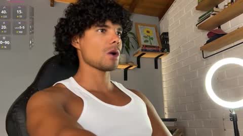 Snapshot of daniel0910s chatting on 02/16/26, 11:56 Daniel online show from 02/16/26, 11:56