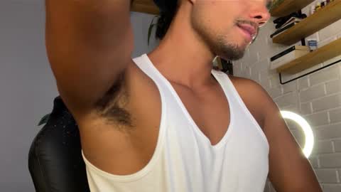 Snapshot of daniel0910s chatting on 03/25/26, 10:16 Daniel online show from 03/25/26, 10:16