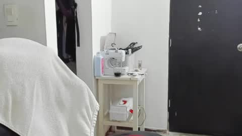 DANIEL online show from 04/30/26, 08:57
