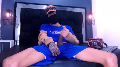 Daniel Delux  online show from 11/29/25, 01:58