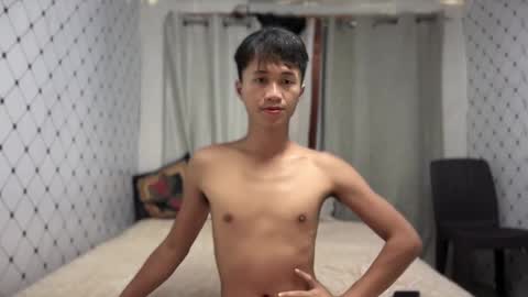 Snapshot of daniel_griffin chatting on 11/13/25, 01:04 daniel_griffin online show from 11/13/25, 01:04