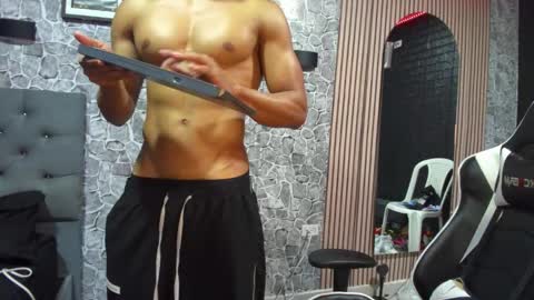 daniel_leconte online show from 10/31/25, 06:58