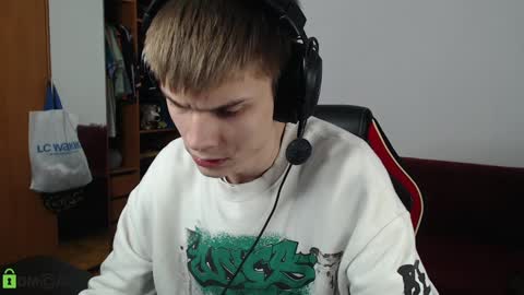 Snapshot of daniel_padalecki chatting on 12/15/24, 06:18 Daniel online show from 12/15/24, 06:18