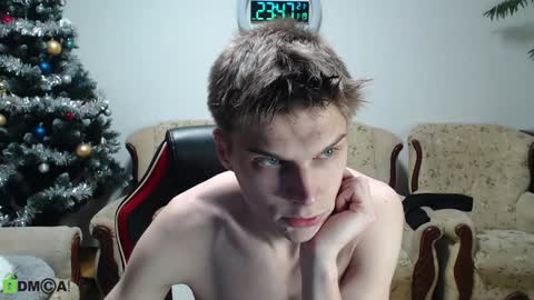 Snapshot of daniel_padalecki chatting on 01/19/25, 09:45 Daniel online show from 01/19/25, 09:45