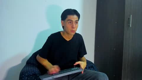 Snapshot of daniel_rochax chatting on 03/17/26, 12:08 Daniel online show from 03/17/26, 12:08