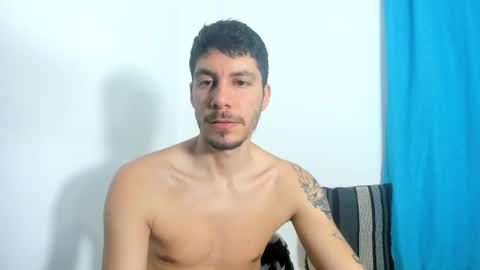 Snapshot of daniel_sexy77 chatting on 04/25/26, 02:14 Daniel sexy77 online show from 04/25/26, 02:14