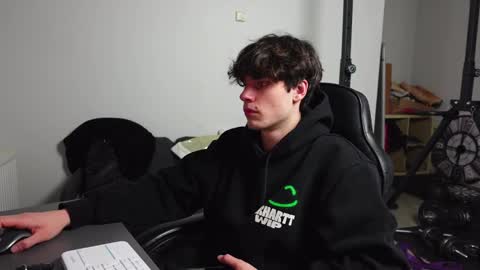 Snapshot of daniel_shawn chatting on 01/05/26, 07:06 DANIEL SHAWN online show from 01/05/26, 07:06