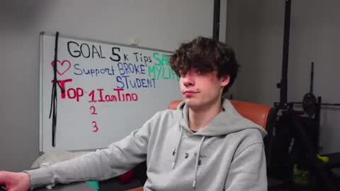 Snapshot of daniel_shawn chatting on 01/17/26, 07:39 DANIEL SHAWN online show from 01/17/26, 07:39