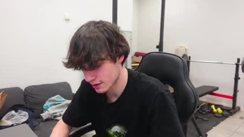 Snapshot of daniel_shawn chatting on 02/18/26, 10:28 DANIEL SHAWN online show from 02/18/26, 10:28