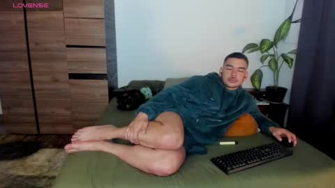 Snapshot of daniel_vianchi chatting on 11/15/25, 09:21 Dani online show from 11/15/25, 09:21