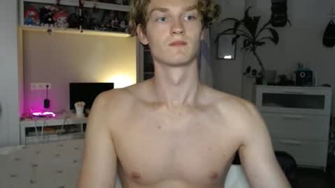 Snapshot of daniel_yumm chatting on 06/24/26, 03:55 Daniel online show from 06/24/26, 03:55