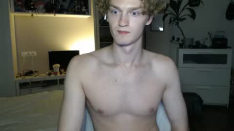Snapshot of daniel_yumm chatting on 07/01/26, 12:23 Daniel online show from 07/01/26, 12:23