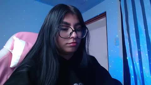 Snapshot of daniela_cute22 chatting on 03/27/26, 01:55 DANIELA online show from 03/27/26, 01:55