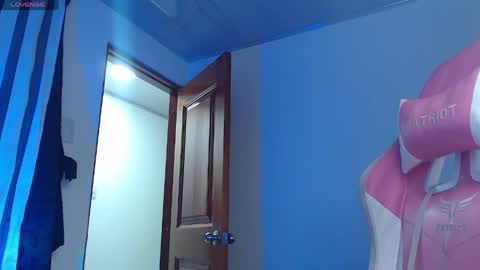Snapshot of daniela_cute22 chatting on 04/28/26, 02:21 DANIELA online show from 04/28/26, 02:21