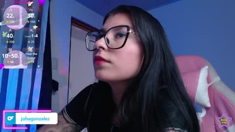 Snapshot of daniela_cute22 chatting on 05/01/26, 08:35 DANIELA online show from 05/01/26, 08:35