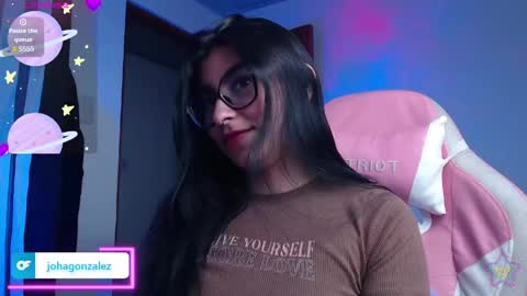 Snapshot of daniela_cute22 chatting on 05/10/26, 03:55 DANIELA online show from 05/10/26, 03:55