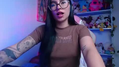 Snapshot of daniela_cute22 chatting on 07/10/26, 01:54 DANIELA online show from 07/10/26, 01:54