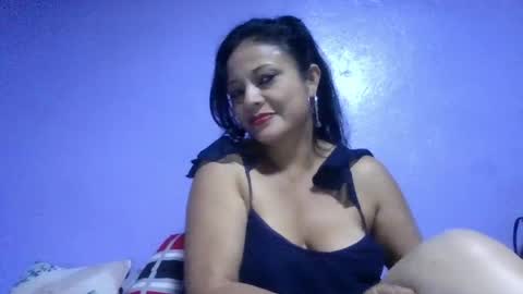 daniela_love1 online show from 06/24/26, 12:09
