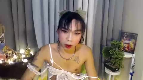 Snapshot of daniela_mondragon chatting on 02/18/26, 11:28 daniela_mondragon online show from 02/18/26, 11:28