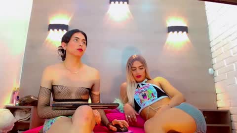 Snapshot of daniela_pink_ chatting on 11/13/25, 10:41 daniela_pink_ online show from 11/13/25, 10:41