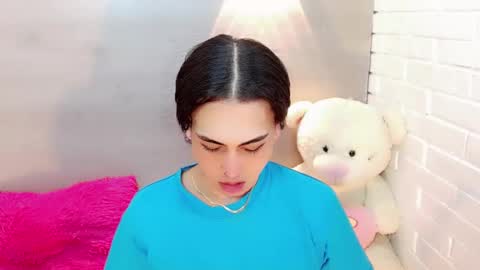 Snapshot of daniela_pink_ chatting on 11/25/25, 08:09 daniela_pink_ online show from 11/25/25, 08:09