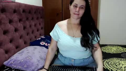 Snapshot of daniela_sexy34 chatting on 02/23/25, 09:48 daniela_sexy34 online show from 02/23/25, 09:48