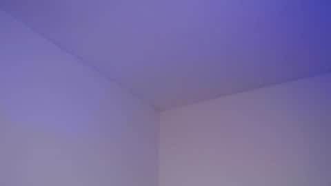 Snapshot of daniela_valencia chatting on 12/12/24, 04:32 Lucia online show from 12/12/24, 04:32