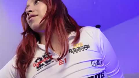 Snapshot of danielabeutler chatting on 12/05/25, 01:09 Daniela Beutler online show from 12/05/25, 01:09