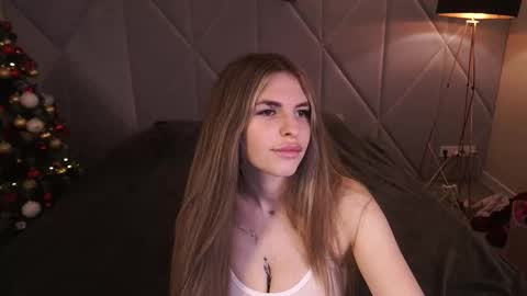 Snapshot of danielareign chatting on 01/11/26, 01:49 danielareign online show from 01/11/26, 01:49