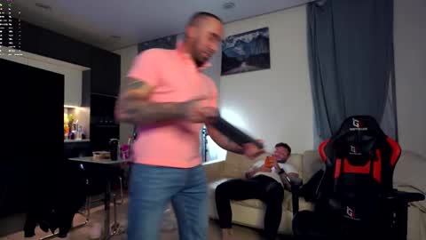 Snapshot of danielkraig_for_u chatting on 02/08/26, 03:37 Daniel Kraig online show from 02/08/26, 03:37