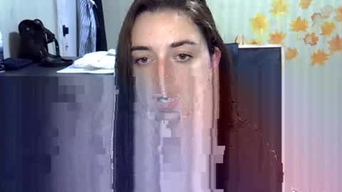Snapshot of daniella_brunnette_ chatting on 10/18/25, 10:10 Daniella  online show from 10/18/25, 10:10