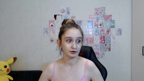 Daniella Martin online show from 11/16/25, 10:32